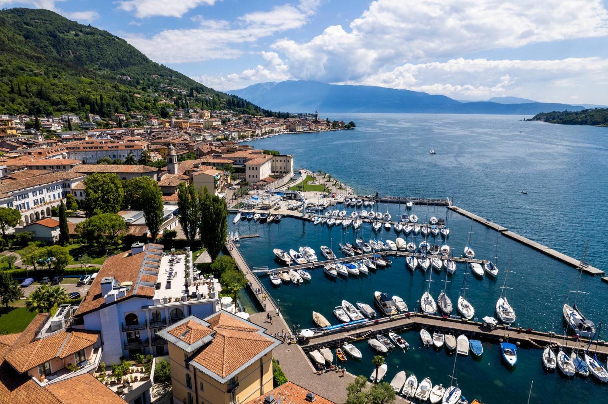 Bellerive Lifestyle Hotel Salo Bagian luar foto
