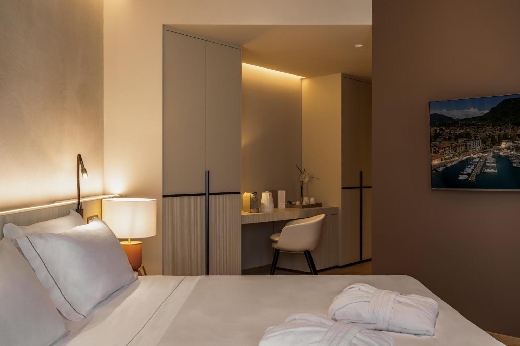 Bellerive Lifestyle Hotel Salo Bagian luar foto