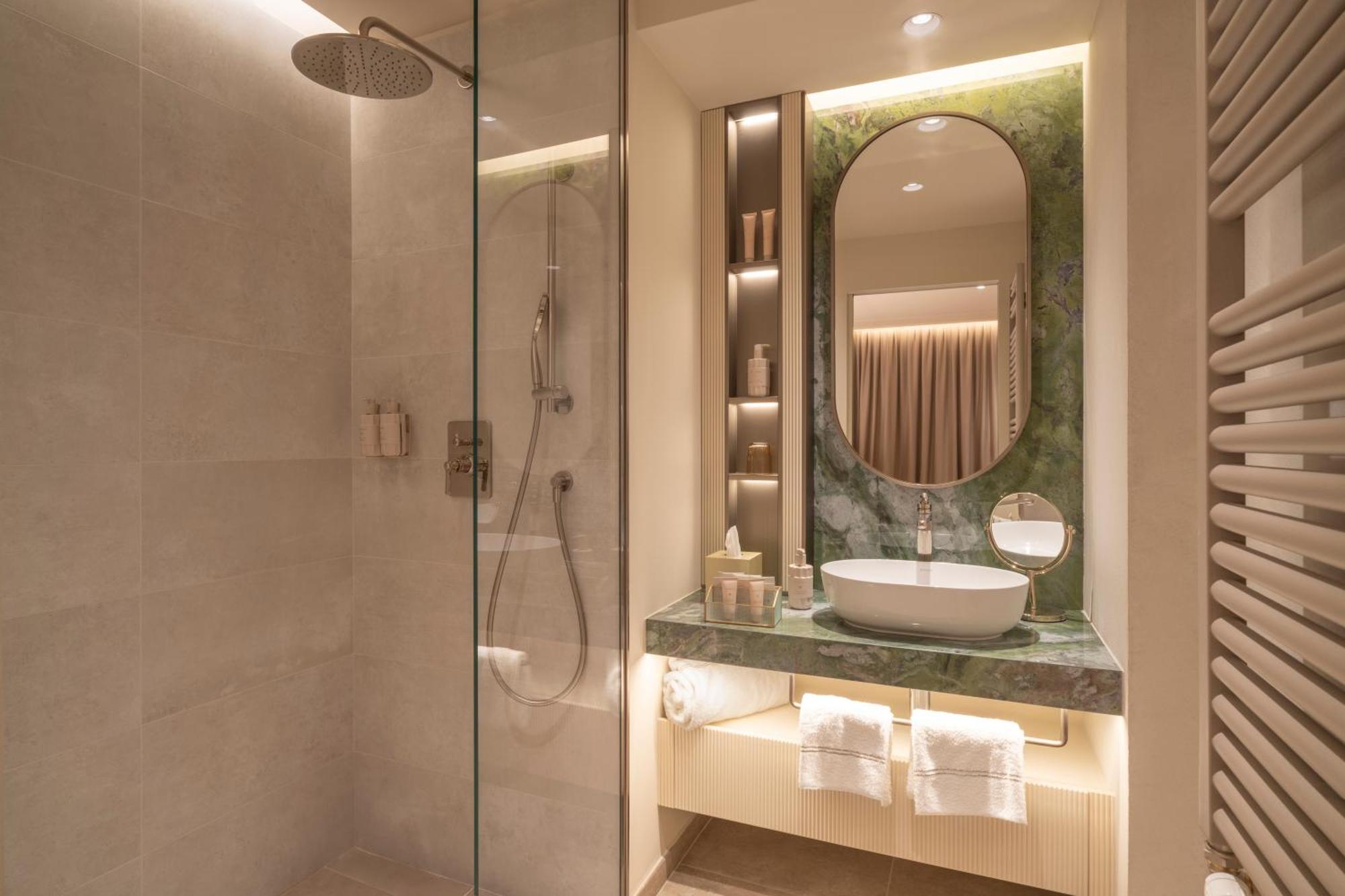 Bellerive Lifestyle Hotel Salo Bagian luar foto