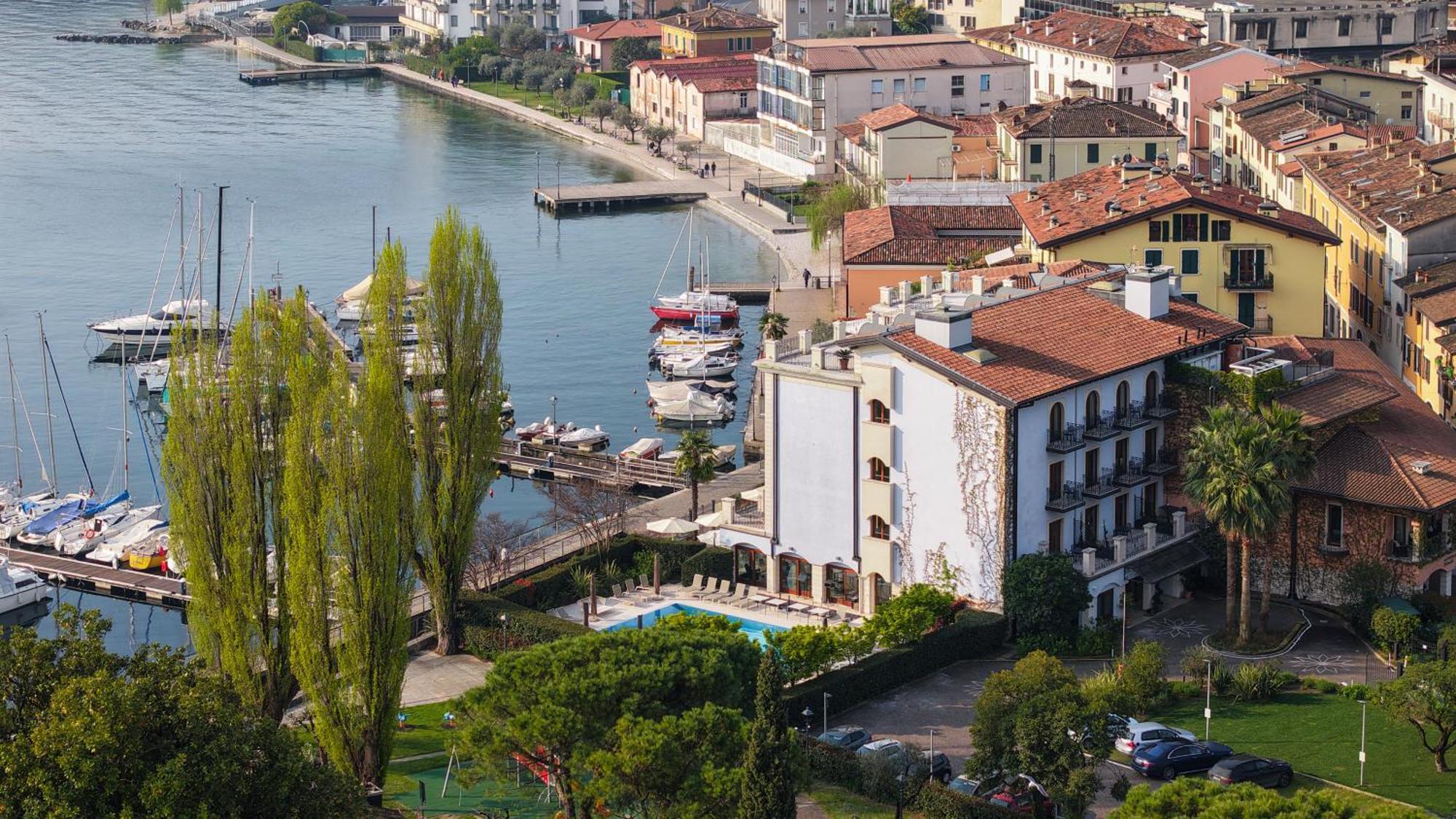 Bellerive Lifestyle Hotel Salo Bagian luar foto